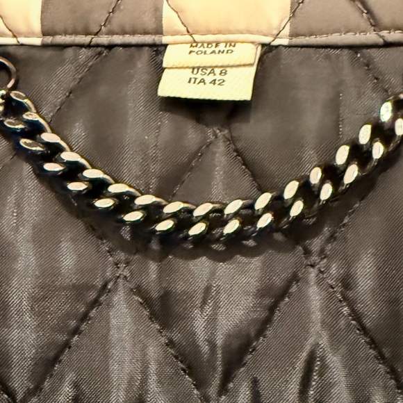 Classic Burberry Quilted Plaid Black and White Peplum Jacket, USA Size 8 - Picture 8 of 10